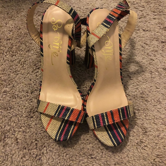 So Me Heels - Picture 3 of 4